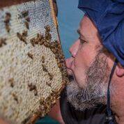 11-8-16 Michael Jordan – the Bee Whisperer – BtB – Making Mead from a Beekeeper